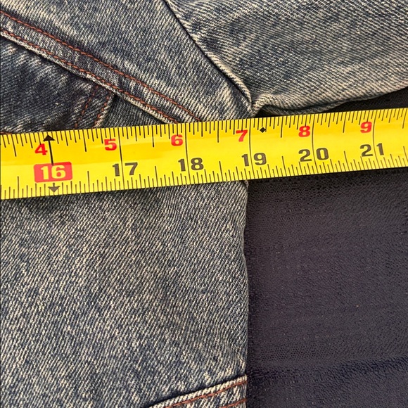 Beulah Blue Denim Jacket with White Lace Hem
( New ) - Picture 5 of 10